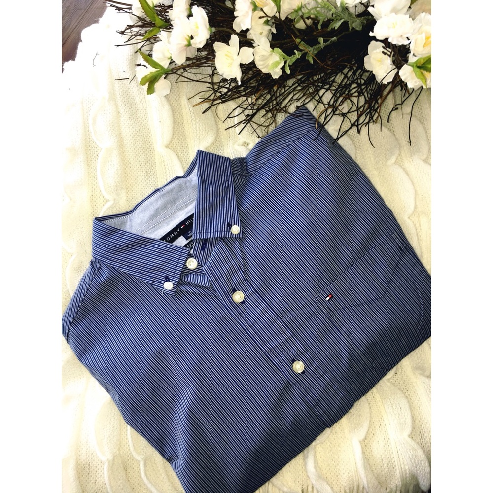 Men’s Tommy Hilfiger Dress Shirt